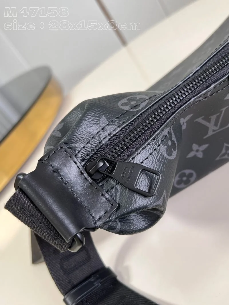 Louis Vuitton Hobo Bags UrbanChic 41209