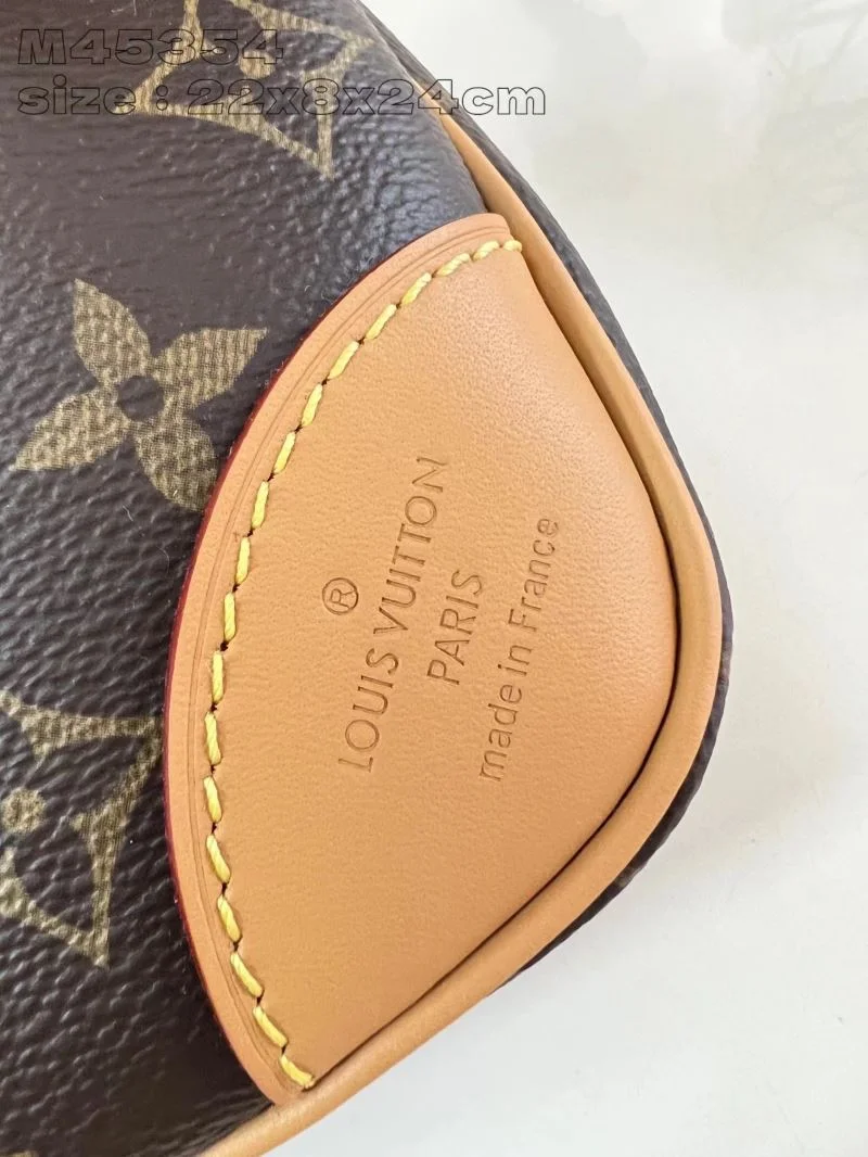 Chic Louis Vuitton Hobo Bags 41198