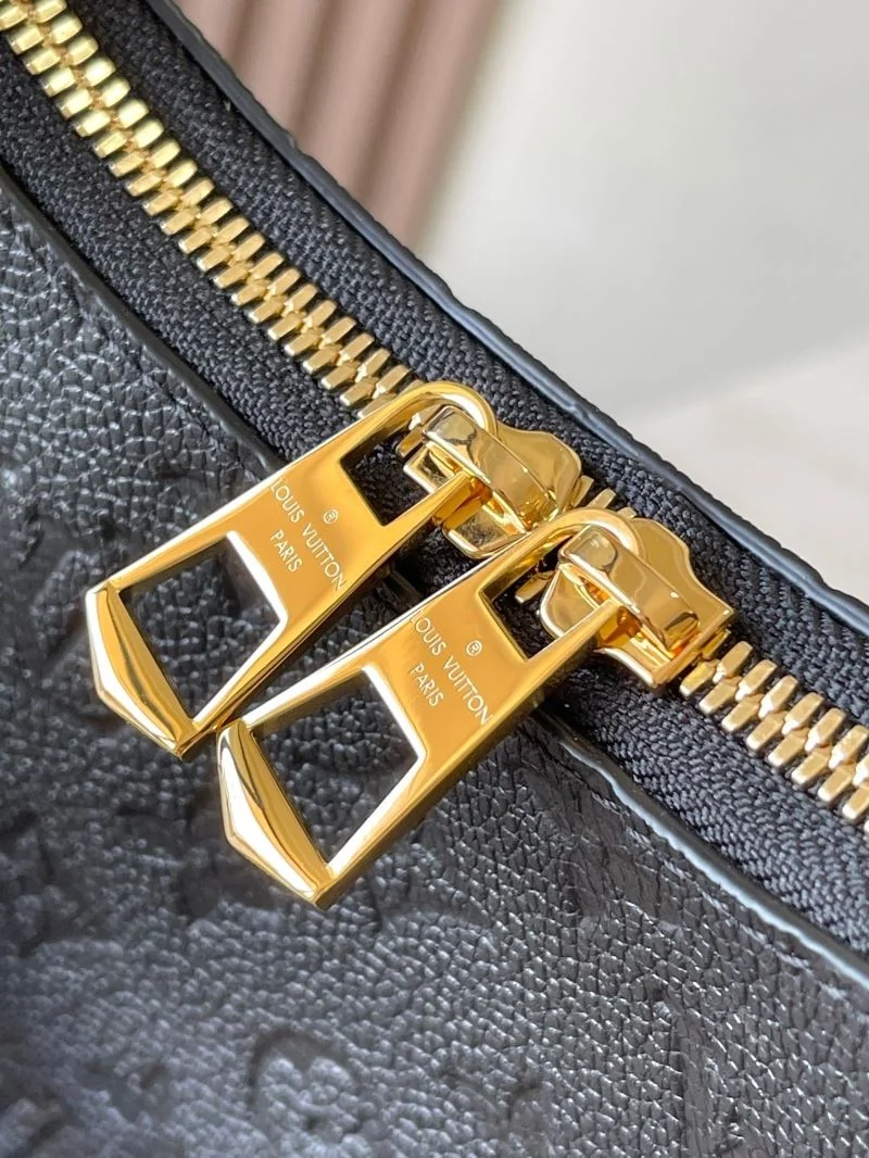 Louis Vuitton Hobo Bags Sleek 41201