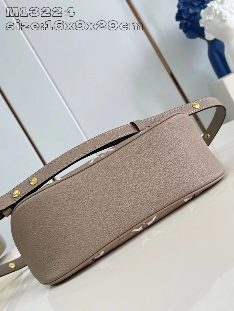 Louis Vuitton Hobo Bags Fashionable 41278