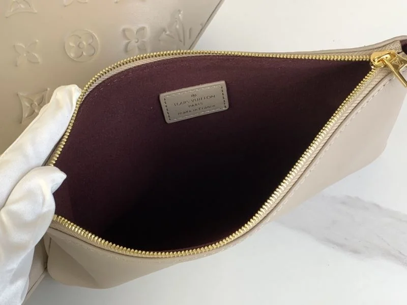 UrbanStyle Louis Vuitton Hobo Bags 41193