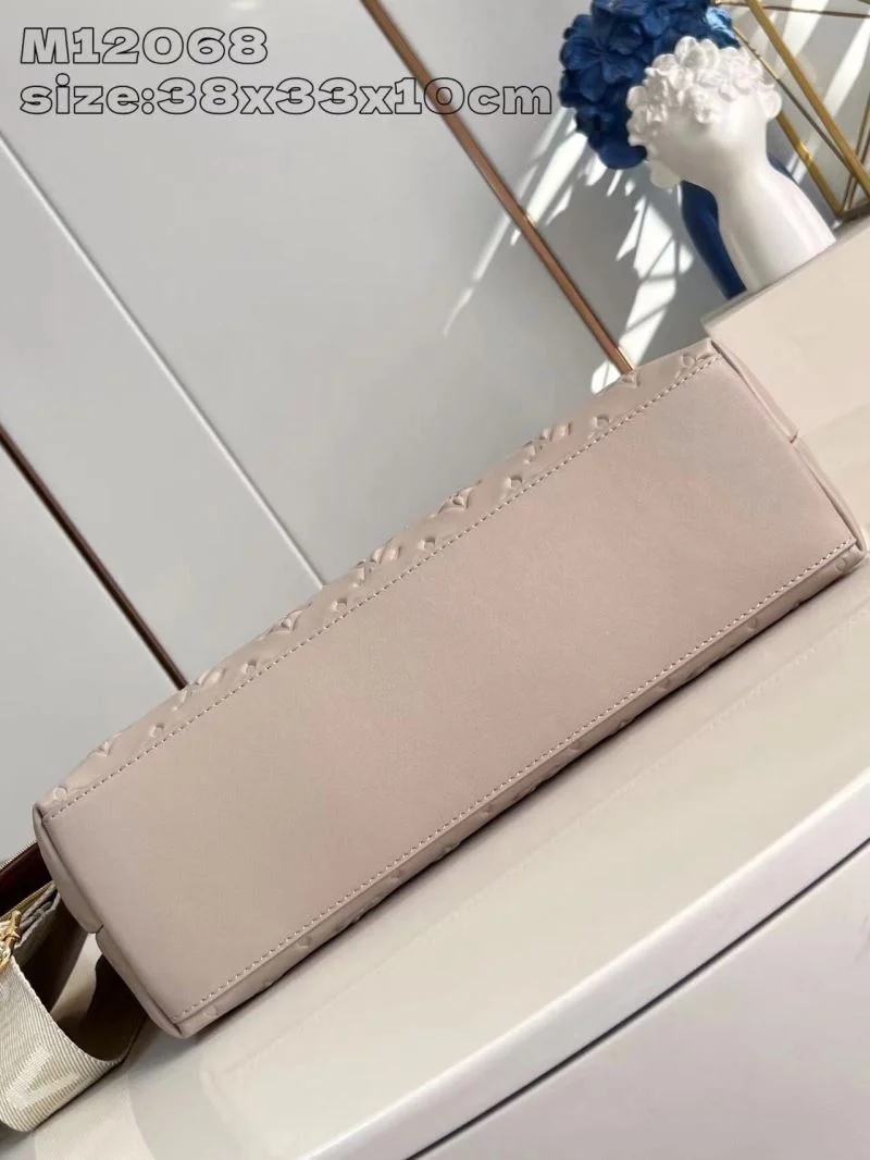Louis Vuitton Hobo Bags Fashionable 41191