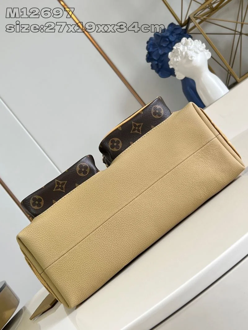 Louis Vuitton Hobo Bags Attractive 41189