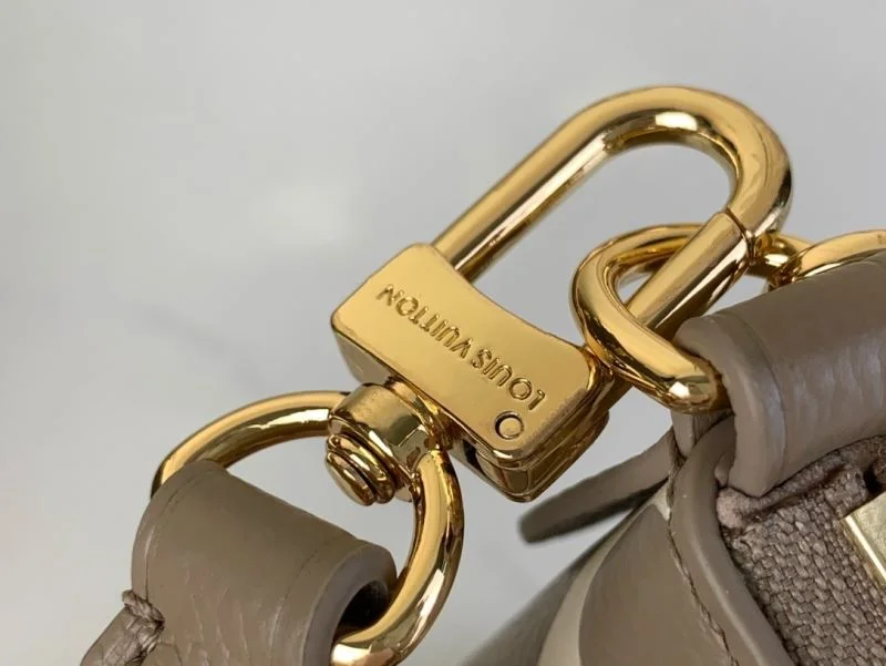 Colorful Louis Vuitton Hobo Bags 40569
