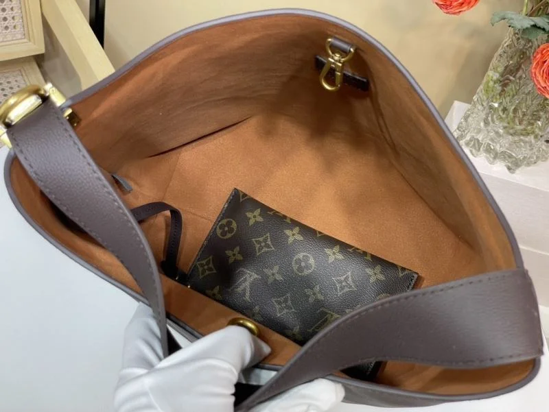 Louis Vuitton Hobo Bags WellDesigned 40601