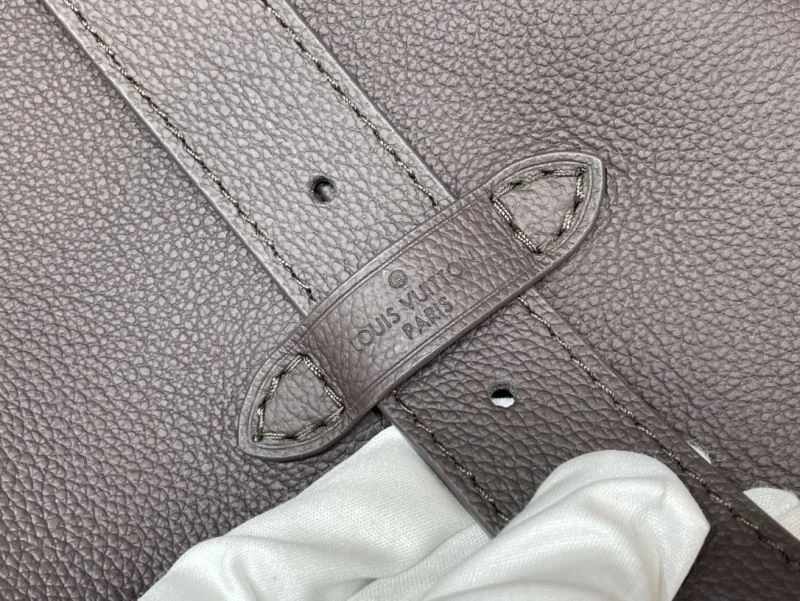 Louis Vuitton Hobo Bags WellDesigned 40601