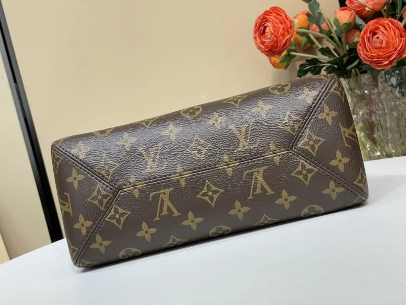 Sporty Louis Vuitton Hobo Bags 40553