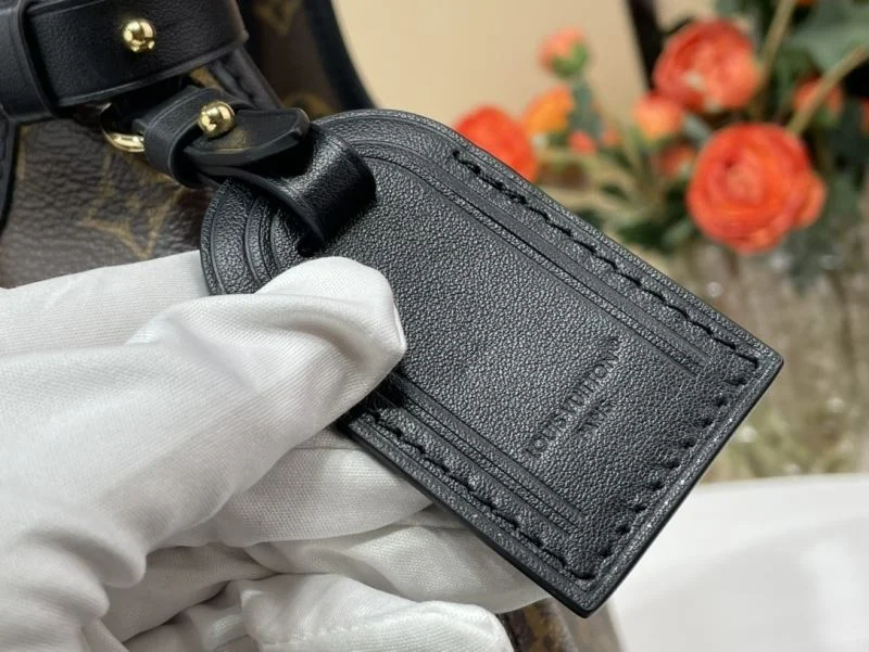 Sporty Louis Vuitton Hobo Bags 40553