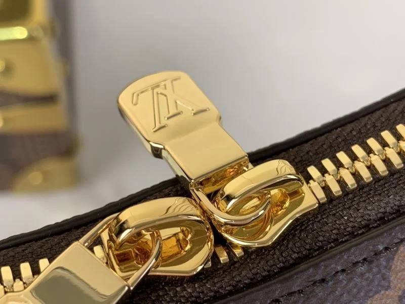 Sophisticated Louis Vuitton Hobo Bags 40549