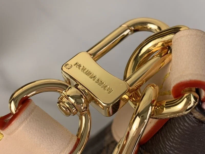 Sophisticated Louis Vuitton Hobo Bags 40549