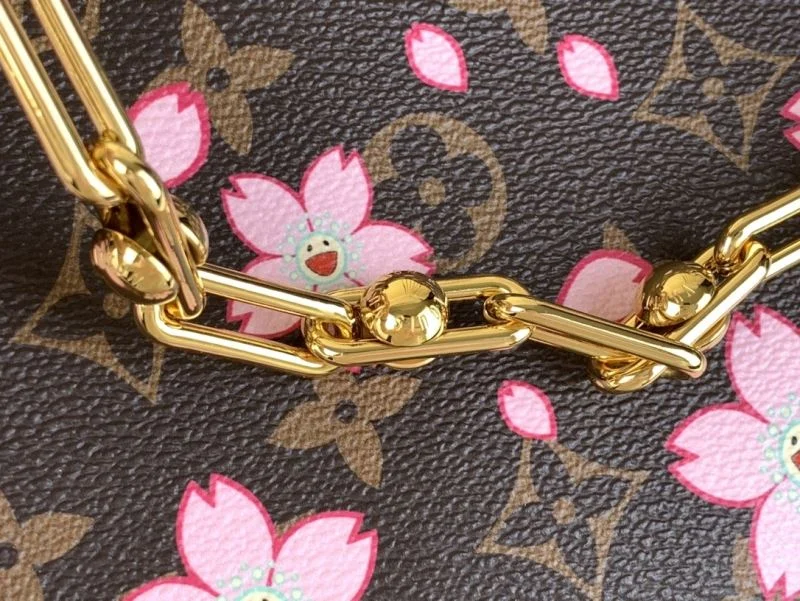 Sophisticated Louis Vuitton Hobo Bags 40549