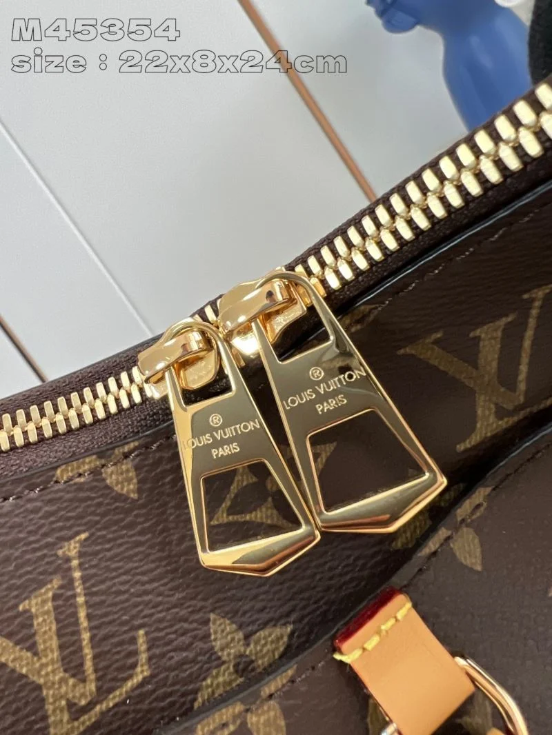 Bright Louis Vuitton Hobo Bags 49230