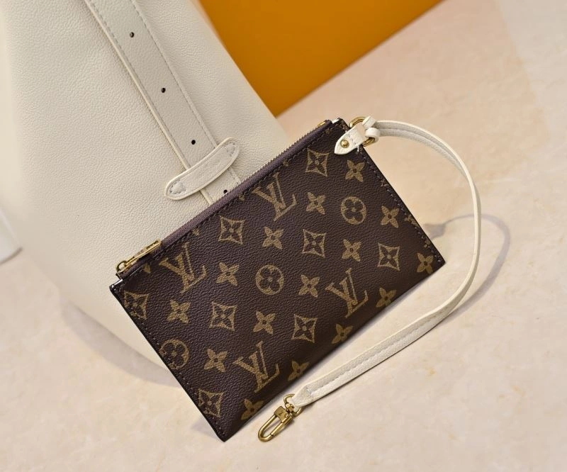 Louis Vuitton Hobo Bags Versatile 79846