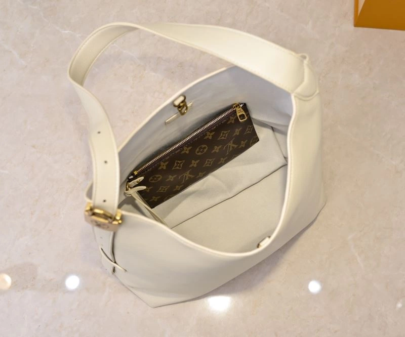 Louis Vuitton Hobo Bags Versatile 79846
