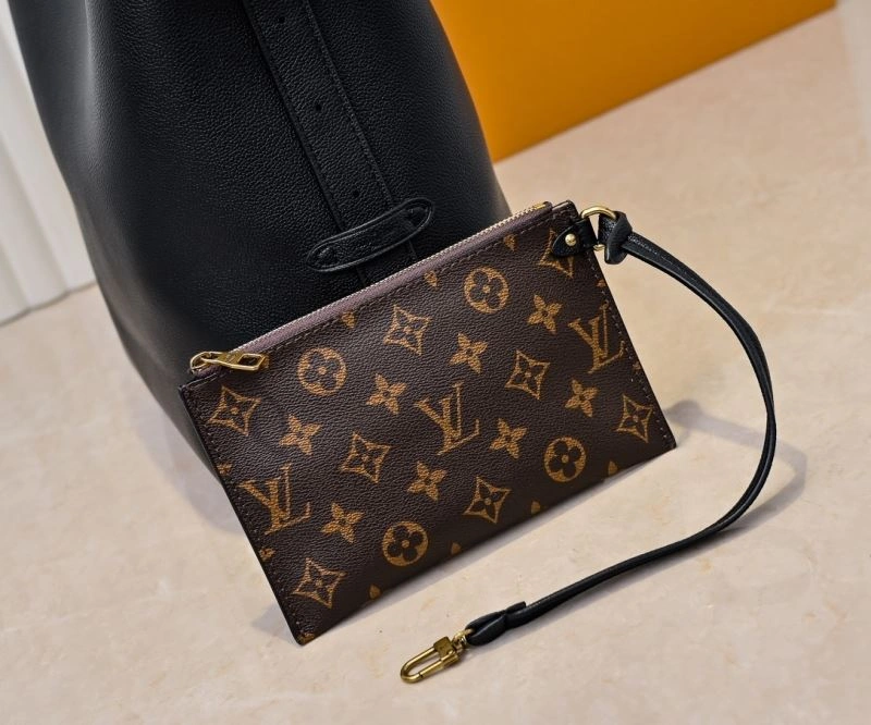 Louis Vuitton Hobo Bags Trendsetting 79847