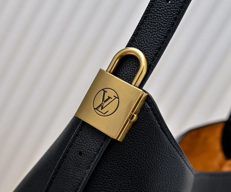 Louis Vuitton Hobo Bags Trendsetting 79847