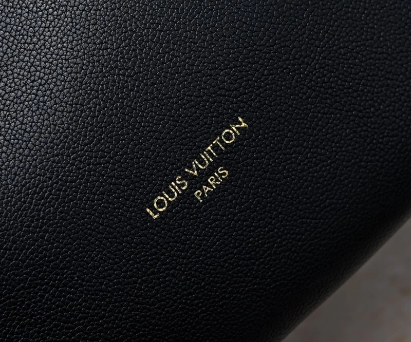 Louis Vuitton Hobo Bags Trendsetting 79847