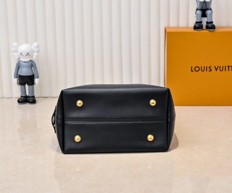Louis Vuitton Hobo Bags AllSeason 79835