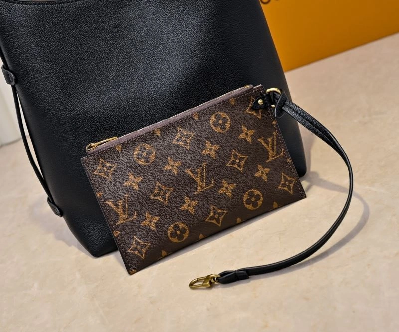 Louis Vuitton Hobo Bags AllSeason 79835