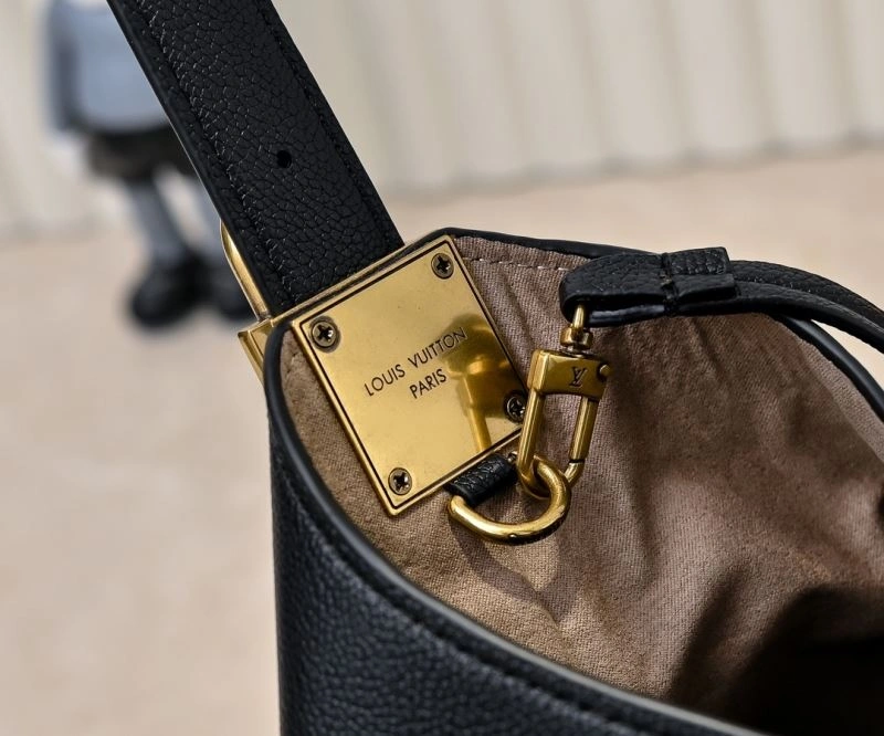 Louis Vuitton Hobo Bags AllSeason 79835