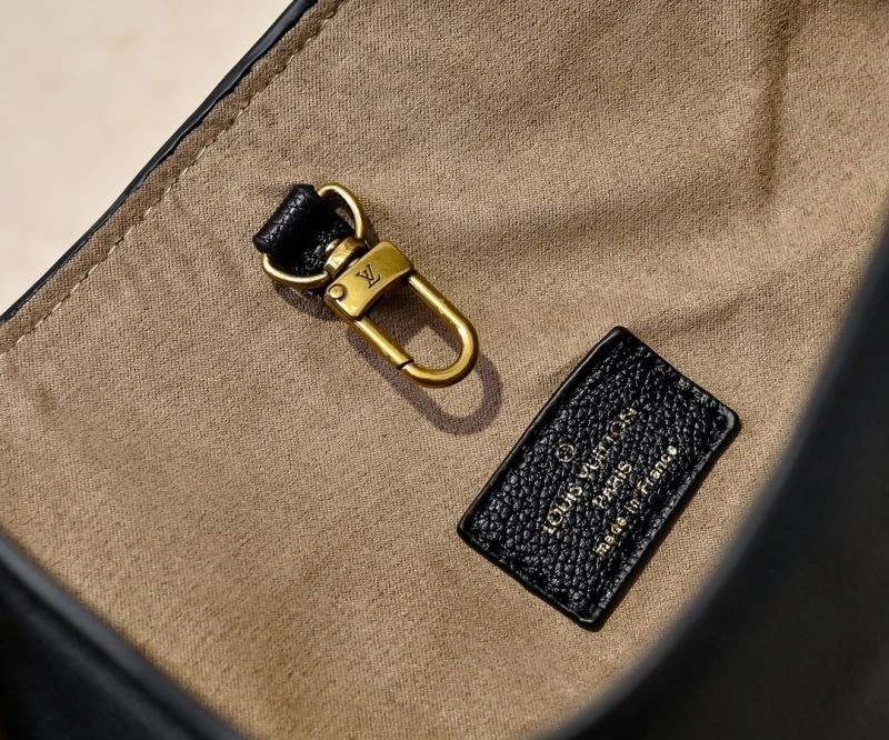 Louis Vuitton Hobo Bags AllSeason 79835