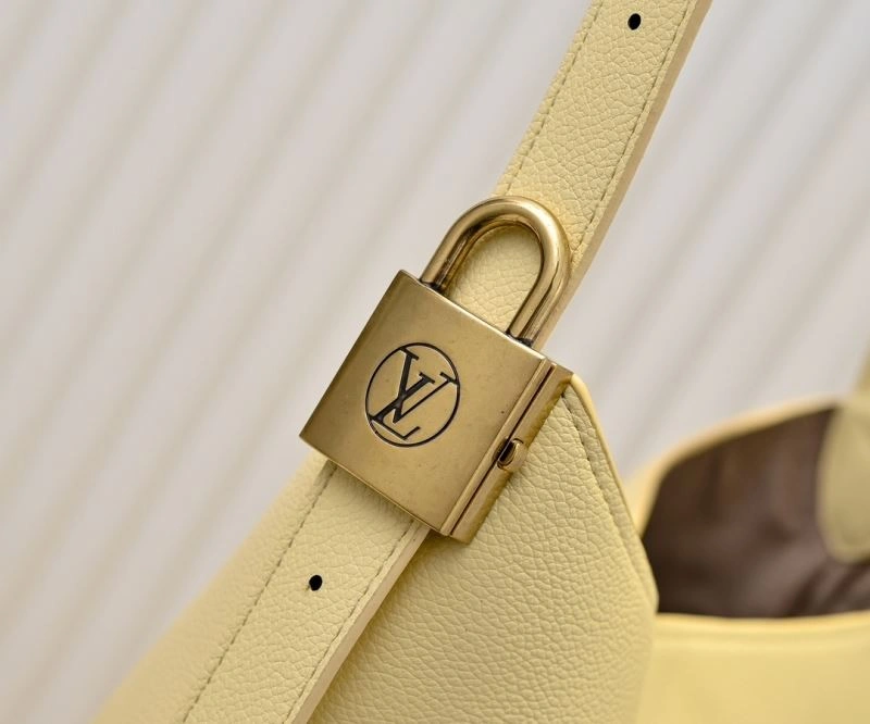 EyeCatching Louis Vuitton Hobo Bags 79830