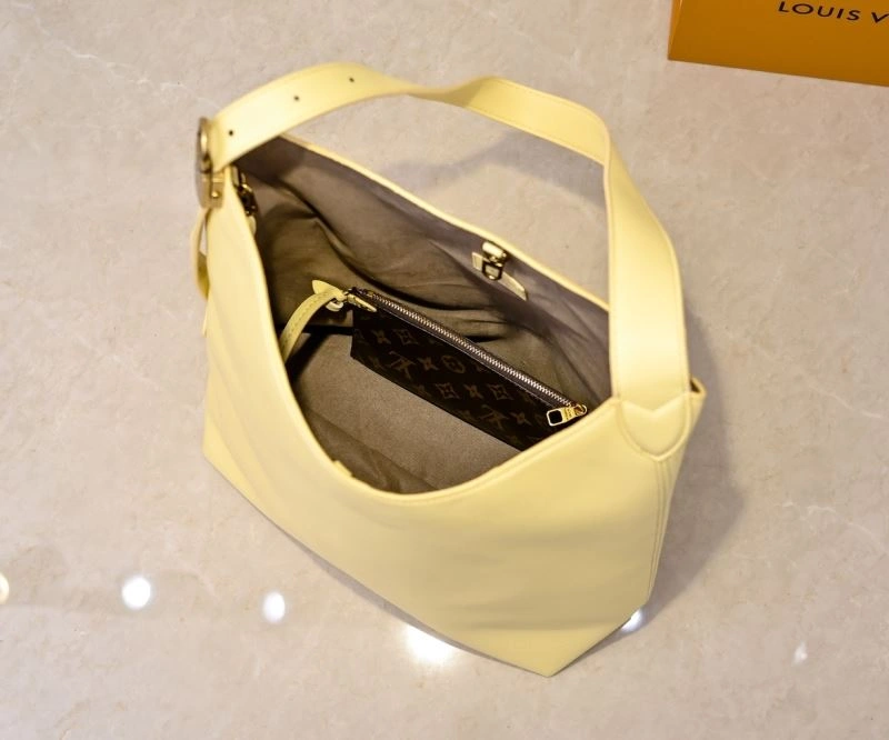 EyeCatching Louis Vuitton Hobo Bags 79830