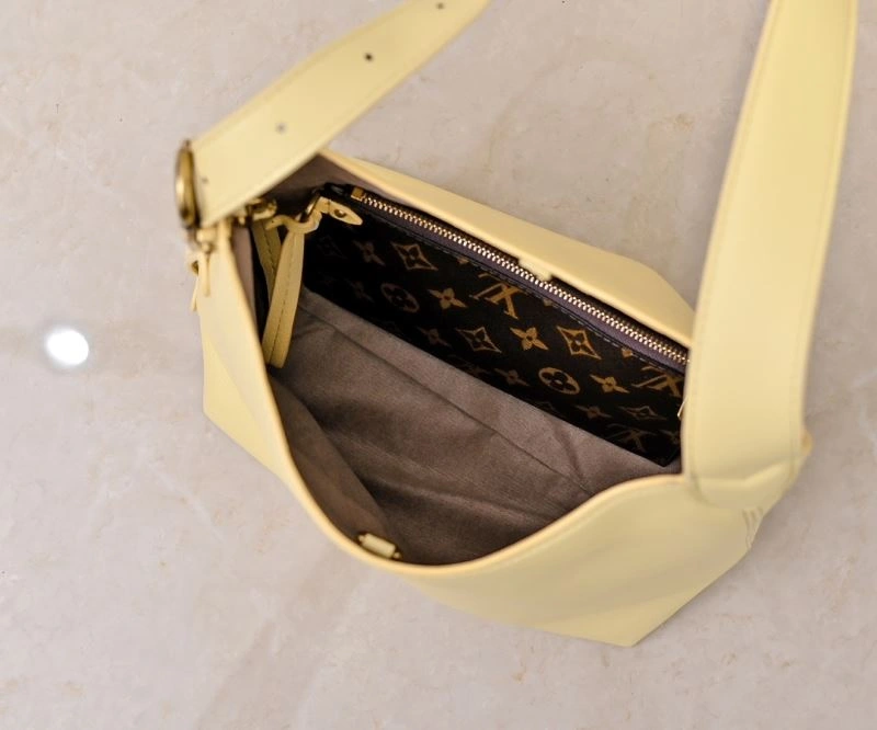 Comfortable Louis Vuitton Hobo Bags 79821