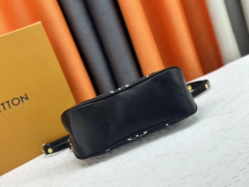 Louis Vuitton Hobo Bags Contemporary 79837