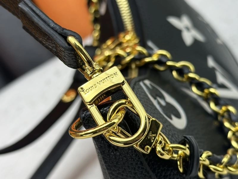 Louis Vuitton Hobo Bags Contemporary 79837