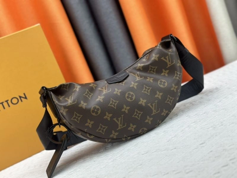Louis Vuitton Hobo Bags Practical 79823