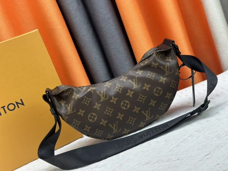 Louis Vuitton Hobo Bags Practical 79823