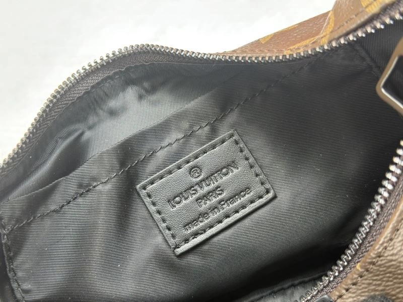 Louis Vuitton Hobo Bags Practical 79823