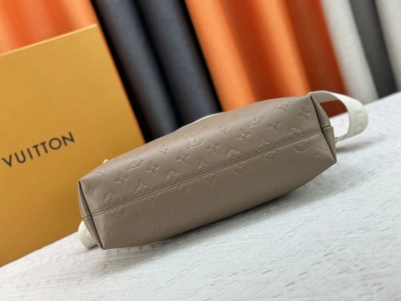 Louis Vuitton Hobo Bags Bright 79817