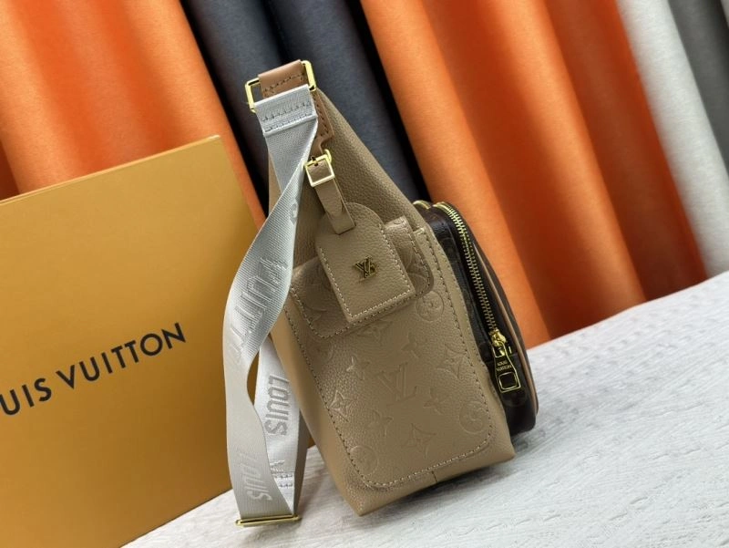 Bold Louis Vuitton Hobo Bags 79827