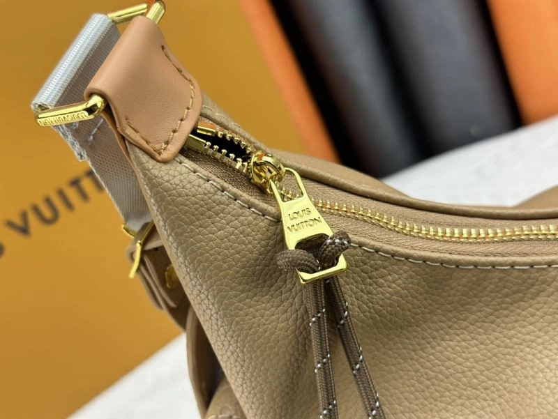 Bold Louis Vuitton Hobo Bags 79827