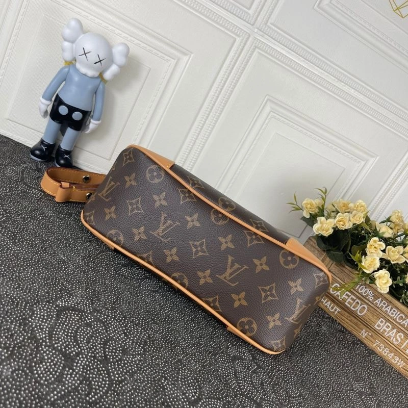 Louis Vuitton Hobo Bags Unisex 79816