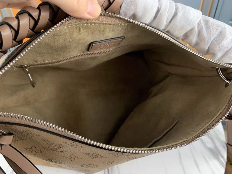 EasyCare Louis Vuitton Hobo Bags 79811