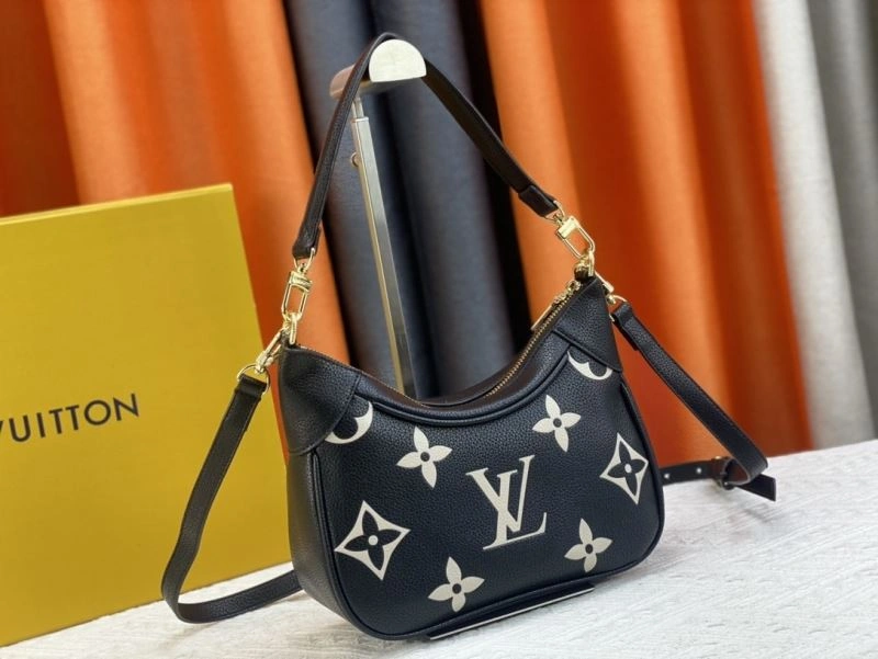 Louis Vuitton Hobo Bags Functional 79810