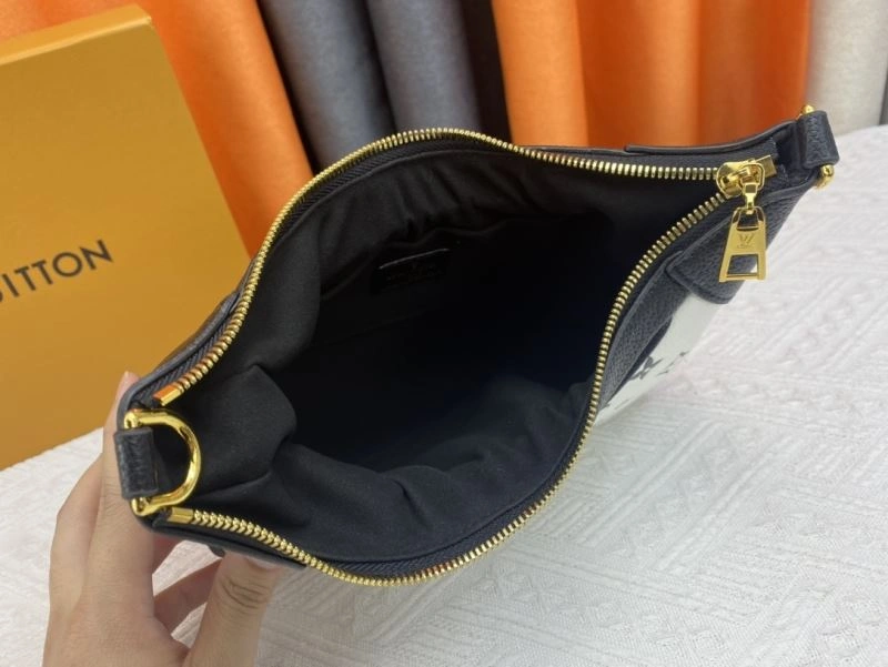 Sleek Louis Vuitton Hobo Bags 79809