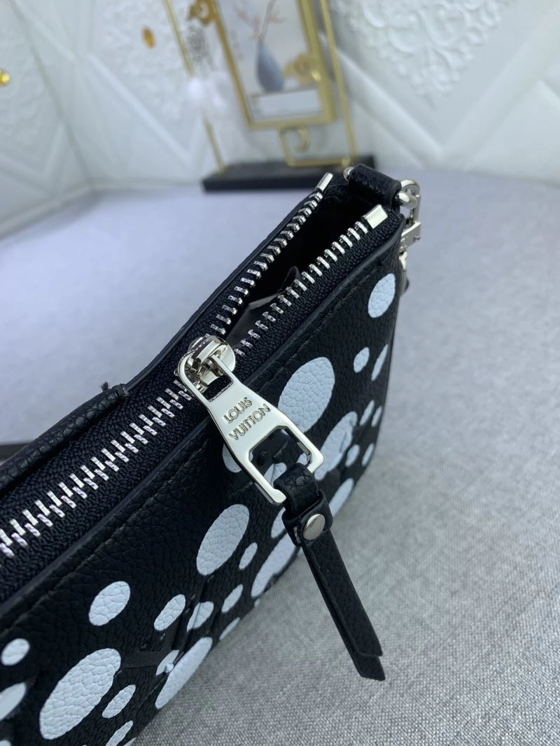 Louis Vuitton Hobo Bags Sporty 79805