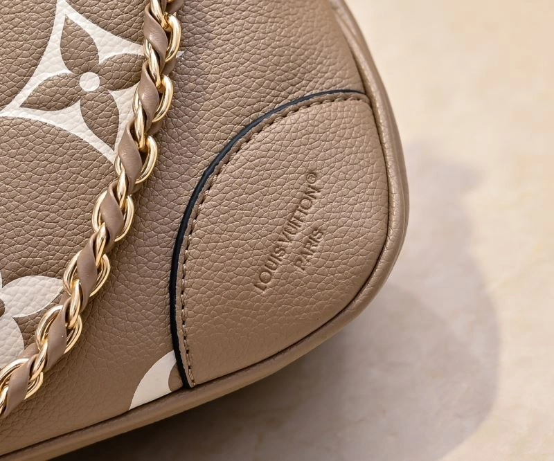Louis Vuitton Hobo Bags Soft 79780