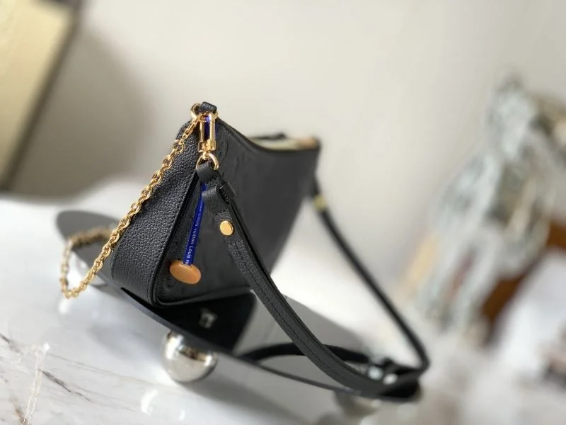 Fashionable Louis Vuitton Hobo Bags 39782