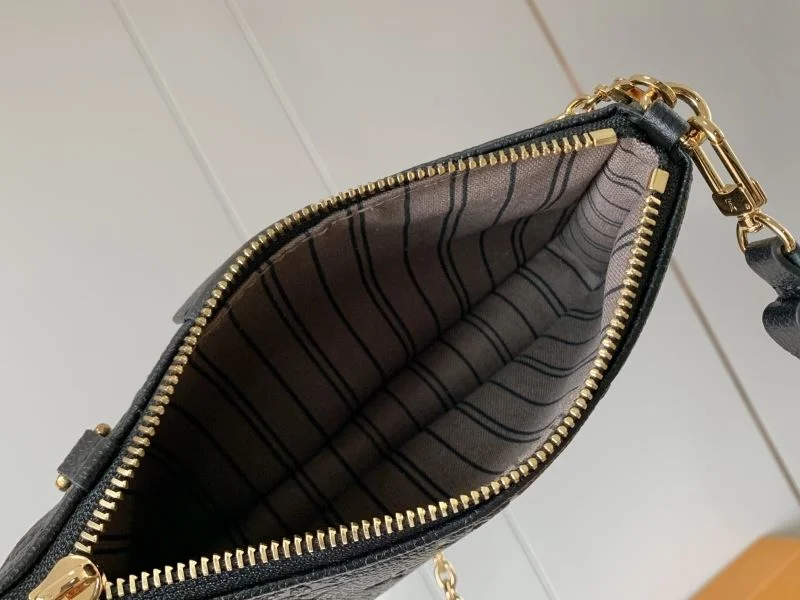Fashionable Louis Vuitton Hobo Bags 39782