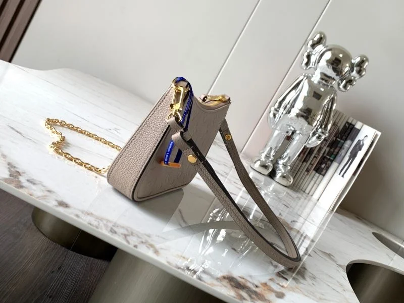 UrbanStyle Louis Vuitton Hobo Bags 39761