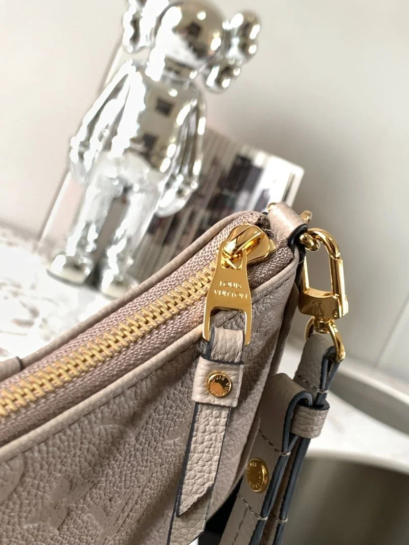 UrbanStyle Louis Vuitton Hobo Bags 39761