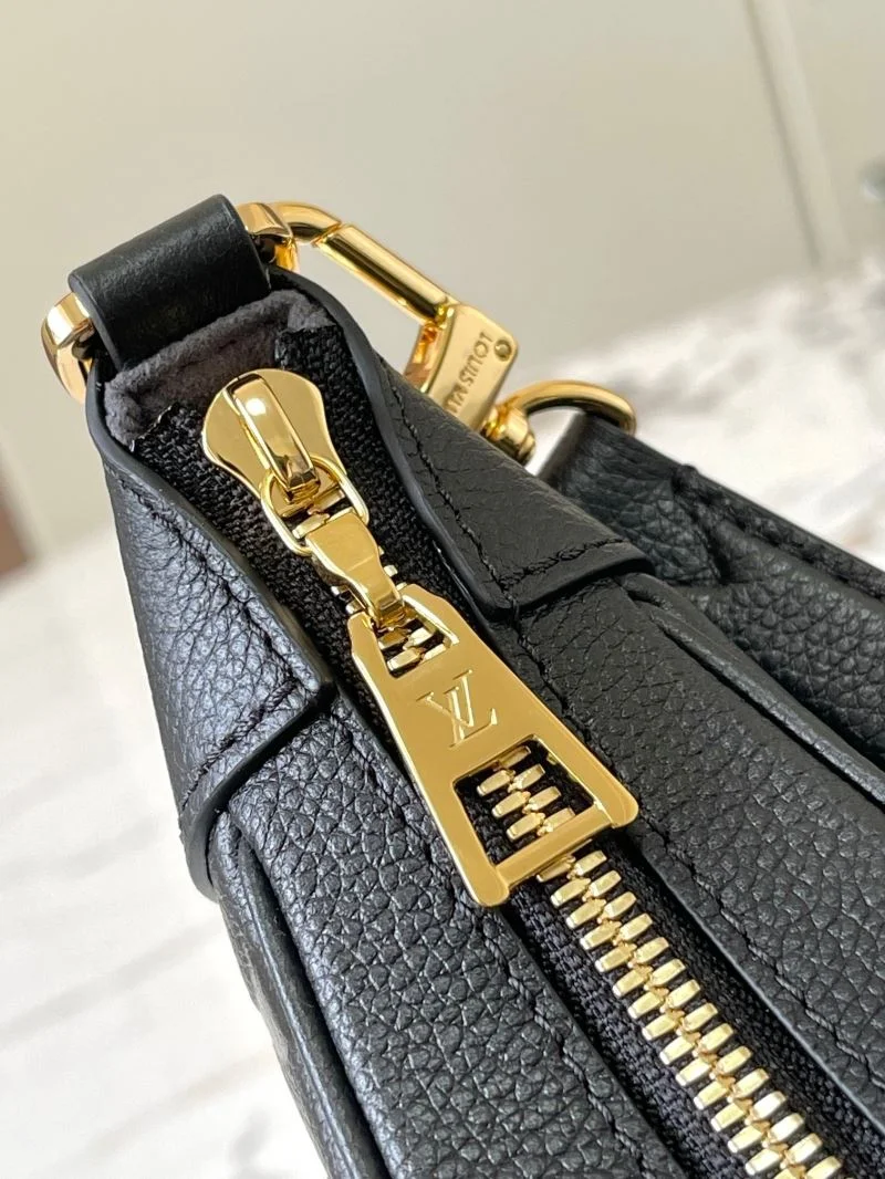 Louis Vuitton Hobo Bags DailyWear 39754