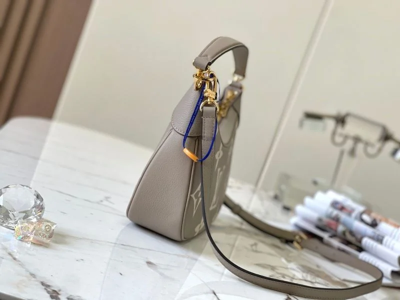 Breathable Louis Vuitton Hobo Bags 39743
