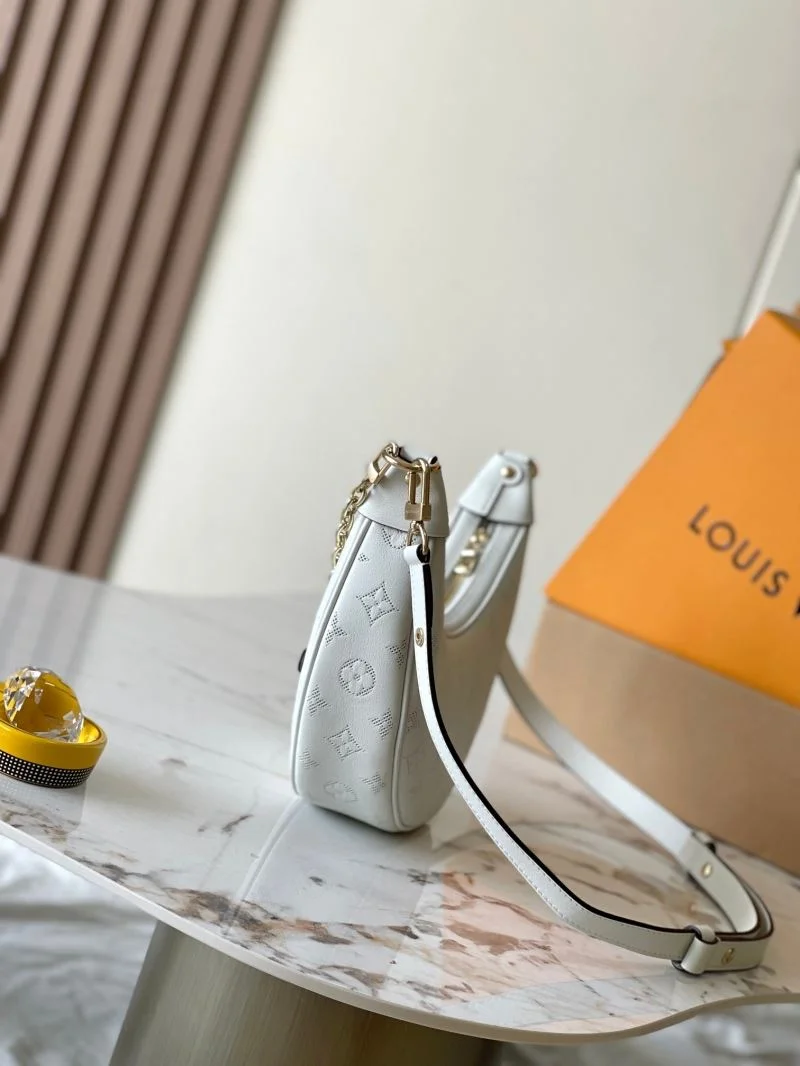 Louis Vuitton Hobo Bags GoAnywhere 39744