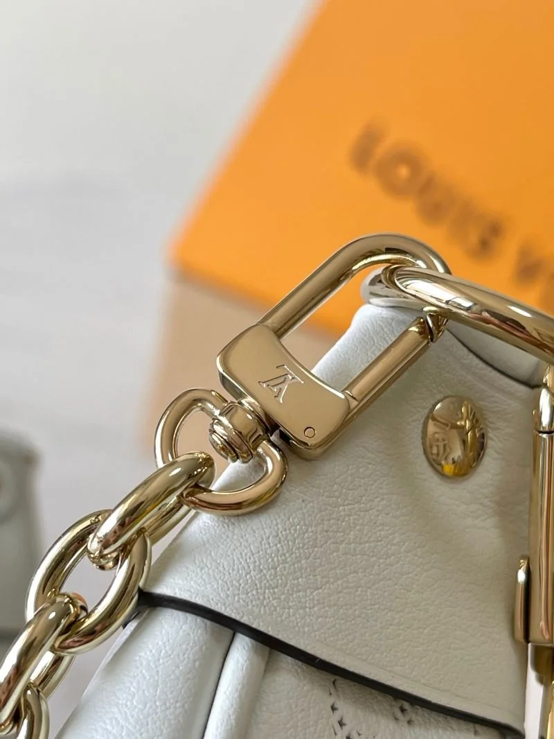 Louis Vuitton Hobo Bags GoAnywhere 39744